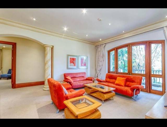 5 BEDROOM PROPERTY TO RENT IN HYDE PARK